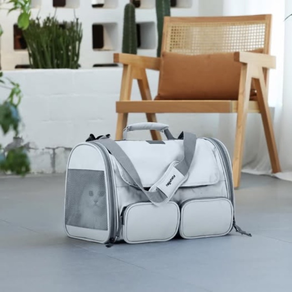 Brand New Pet Carrier, Still In Box - Picture 7 of 8